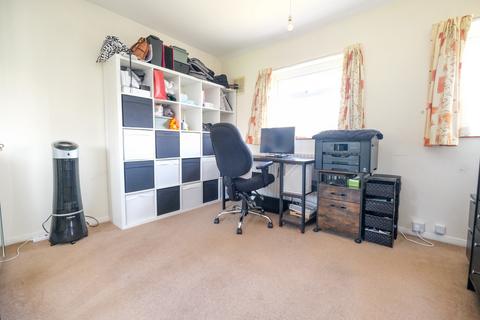 76 Arundel Drive, Orpington, BR6 9JG
