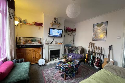 2 bedroom terraced house for sale, Bowbridge Road, Newark