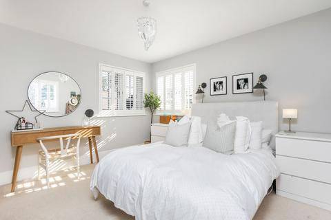 1 Monks Walk, Winchester, SO23 7GD
