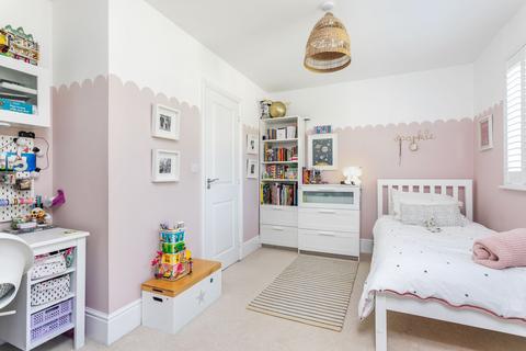 1 Monks Walk, Winchester, SO23 7GD