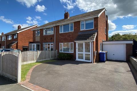 3 bedroom semi-detached house for sale, Shipton Drive, Uttoxeter