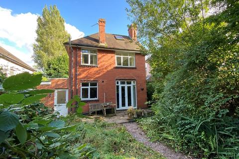 3 bedroom detached house for sale, Highwood Road, Uttoxeter