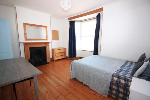 27 Rosebery Road, Exeter, EX4 6LT