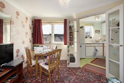 1 bedroom apartment for sale, Den Crescent, Teignmouth