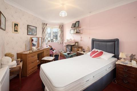 1 bedroom apartment for sale, Den Crescent, Teignmouth