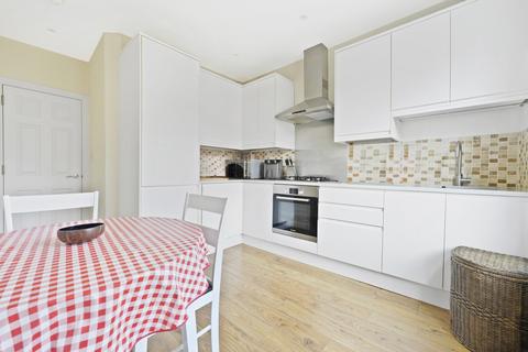 2 bedroom apartment for sale, Rowley Road, London N15