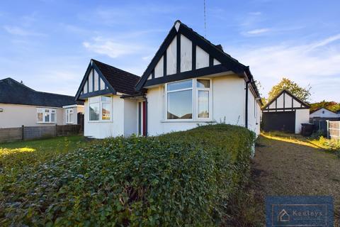 2 bedroom detached bungalow for sale, Centre Drive, Newmarket
