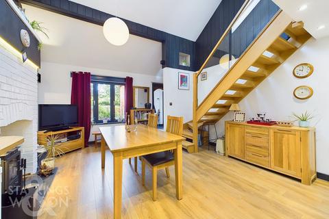 3 bedroom chalet for sale, Earlham Green Lane, Norwich