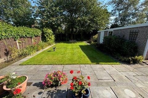 2 bedroom bungalow for sale, Broomfield Crescent, Stockport