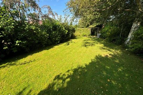 2 bedroom bungalow for sale, Broomfield Crescent, Stockport