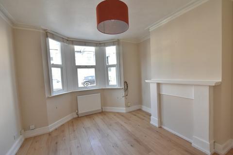 3 bedroom semi-detached house to rent, Alpine Road, Hove