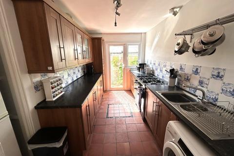 1 Harold Crescent, Waltham Abbey, EN9 1QT