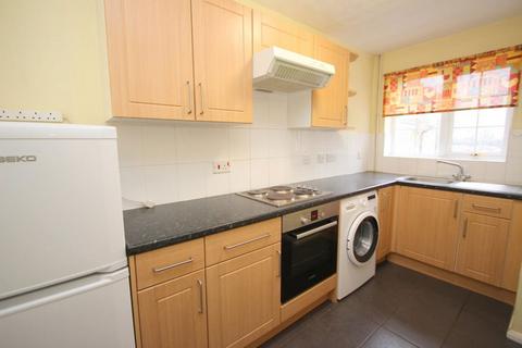 2 bedroom house to rent, Creran Walk, Linslade