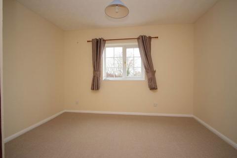 2 bedroom house to rent, Creran Walk, Linslade