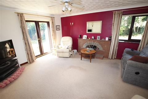 5 bedroom detached house for sale, Homing Road, Little Clacton, Clacton on Sea