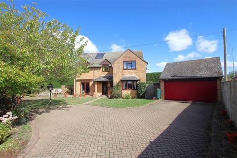 5 bedroom detached house for sale, Homing Road, Little Clacton, Clacton on Sea