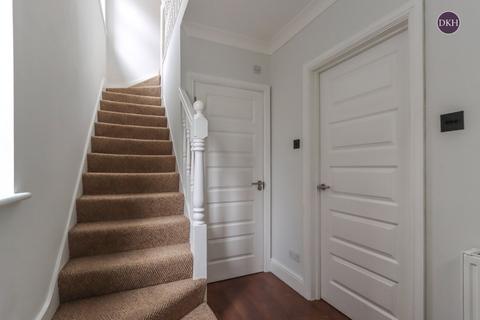 3 bedroom semi-detached house for sale, St. Albans Road, Hertfordshire WD25