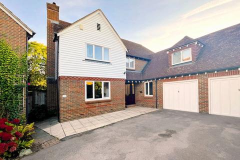 6 bedroom detached house for sale, Mill Mead, Pulborough RH20