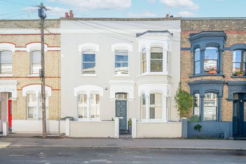 4 bedroom house for sale, Elm Park, Brixton Hill, London, SW2