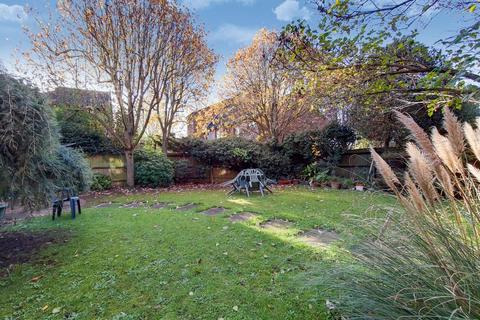 2 bedroom flat to rent, Greyhound Road, Barons Court, London, W6