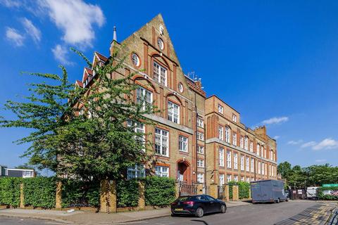 1 bedroom flat to rent, Este Road, Battersea, SW11