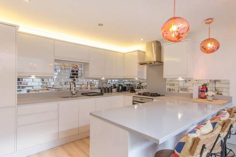 92 Hardinge Street, London, E1 0EB