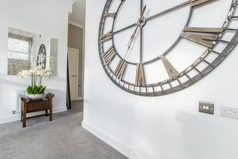92 Hardinge Street, London, E1 0EB
