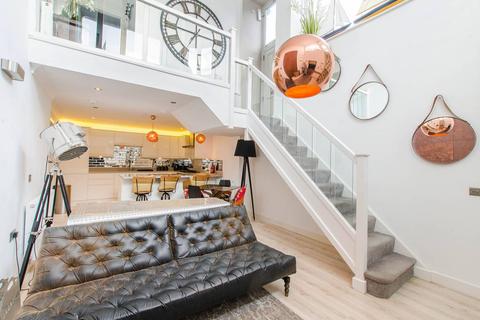 92 Hardinge Street, London, E1 0EB