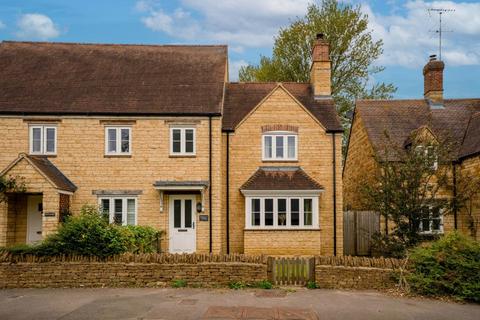 3 bedroom end of terrace house for sale, Main Street, Long Compton, Shipston-on-Stour, Warwickshire, CV36