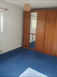 2 bedroom flat to rent, at Nationwide, Flat 6, 84, Stokes Croft BS1