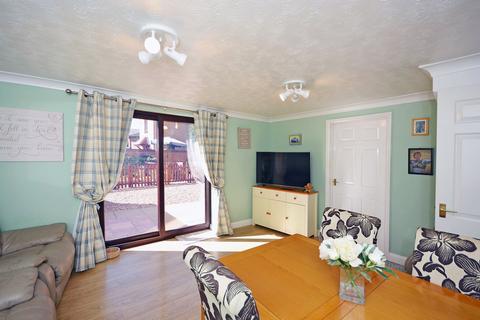 3 bedroom detached house for sale, Heritage Way, Raunds