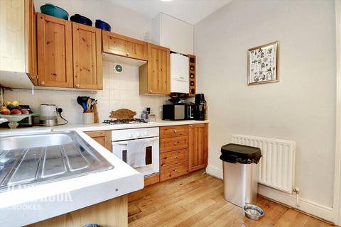 2 bedroom end of terrace house for sale, Low Road, Rivelin