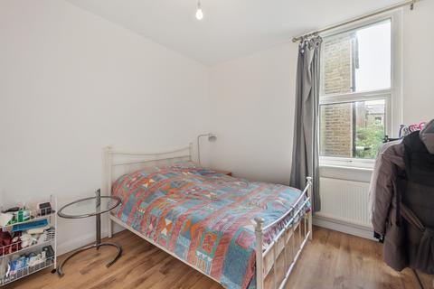 1 bedroom flat for sale, Stanlake Road, London