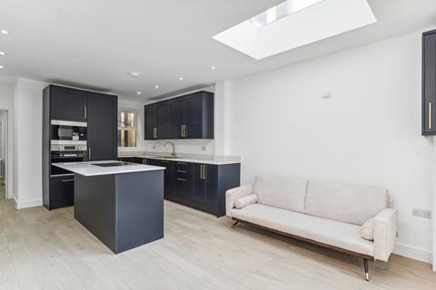 2 bedroom flat for sale, Cavendish Road, London