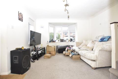 1 bedroom terraced house to rent, Alberta Drive, Horley RH6