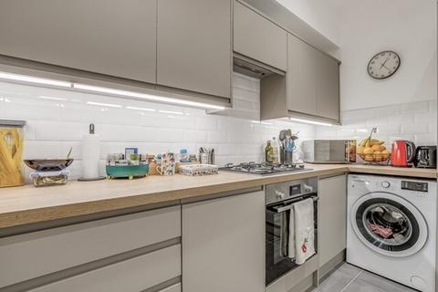 2 bedroom flat to rent, 43-48 St. Michaels Street, London