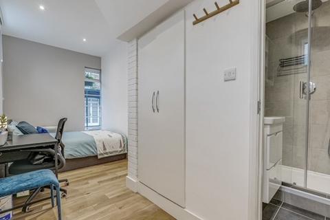 2 bedroom flat to rent, 43-48 St. Michaels Street, London