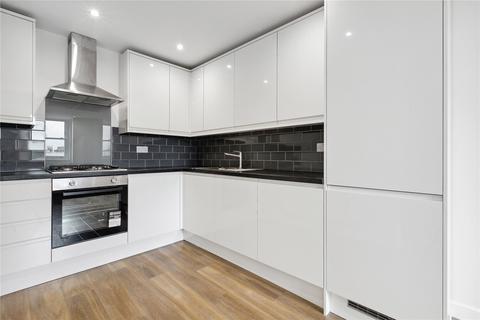 2 bedroom flat to rent, Disraeli Road, London