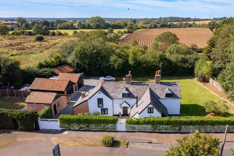 4 bedroom detached house for sale, Post box Cottage, London Road, Stapleford Tawney