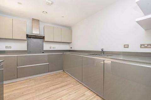 2 bedroom apartment to rent, Finchley Road, London