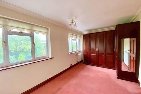 15 Lesley Close, Bexley, DA5 1LX