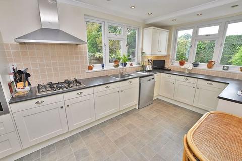 5 bedroom detached house for sale, Roseacre Lane, Maidstone