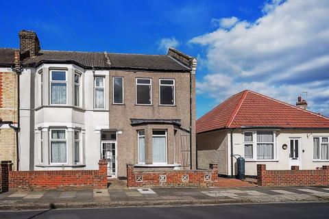 2 bedroom end of terrace house for sale, Blanmerle Road, London SE9