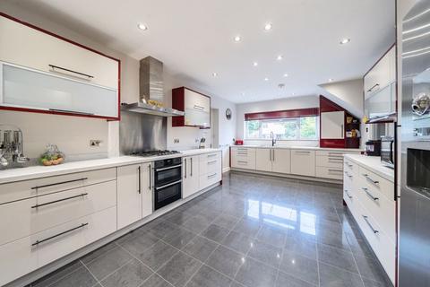 5 bedroom detached house for sale, Barnet Drive, Bromley BR2