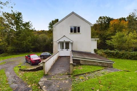 2 bedroom flat to rent, Llanllwch, Carmarthen