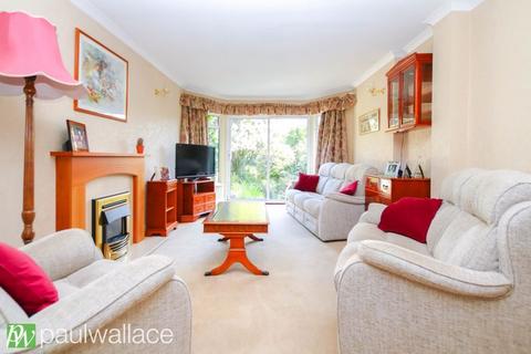 135 High Road, Broxbourne, EN10 7BS