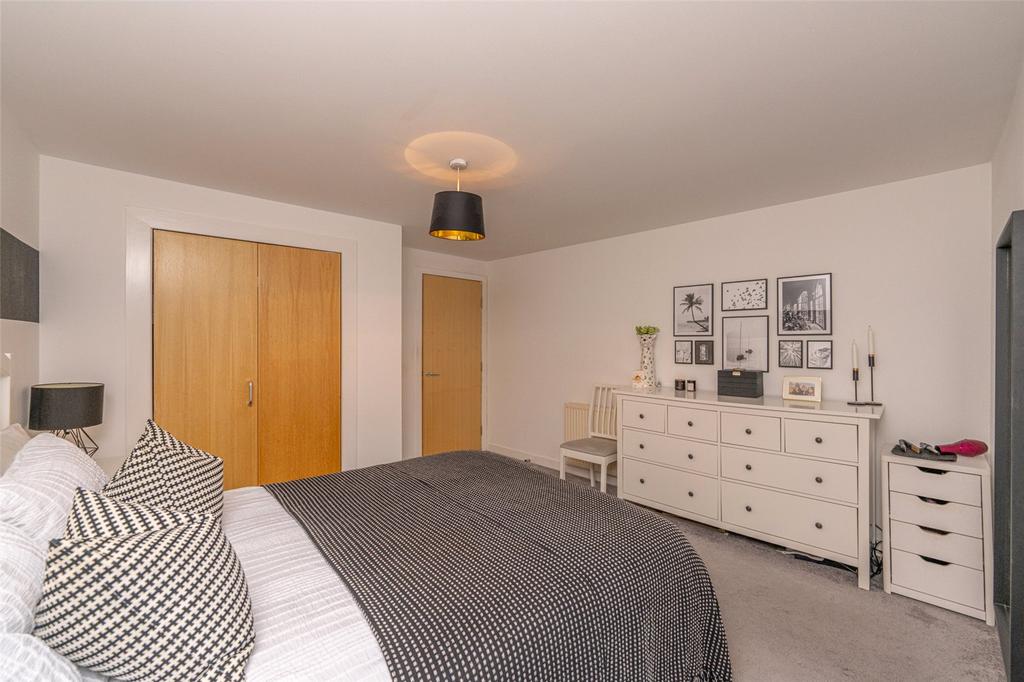 Bedroom 1 Alt