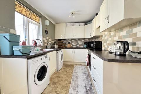 2 bedroom property for sale, Elmbridge Road, Cranleigh