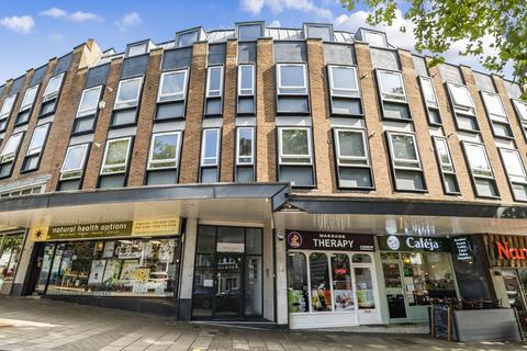 1 bedroom flat for sale, Buckingham House East, The Broadway, Stanmore HA7