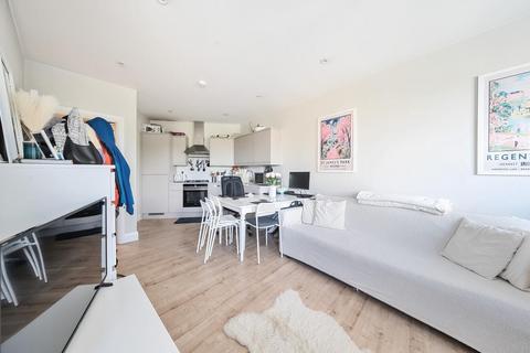 1 bedroom flat for sale, Buckingham House East, The Broadway, Stanmore HA7